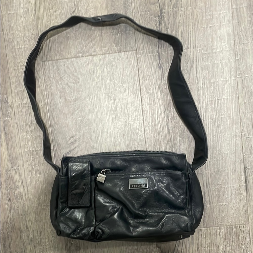 Perlina Vintage Black Leather Shoulder Bag